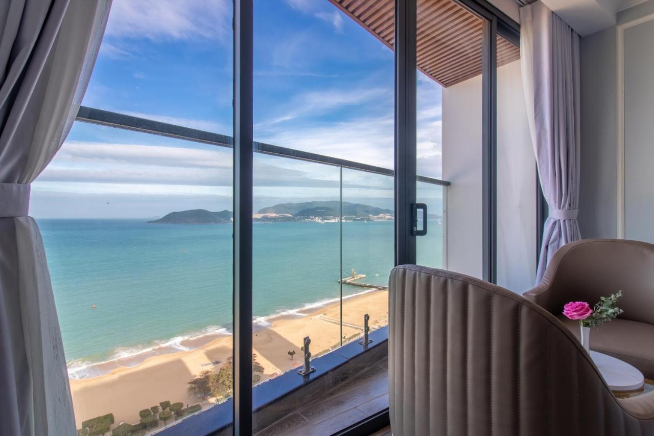 La Vague Hotel Nha Trang Exterior photo