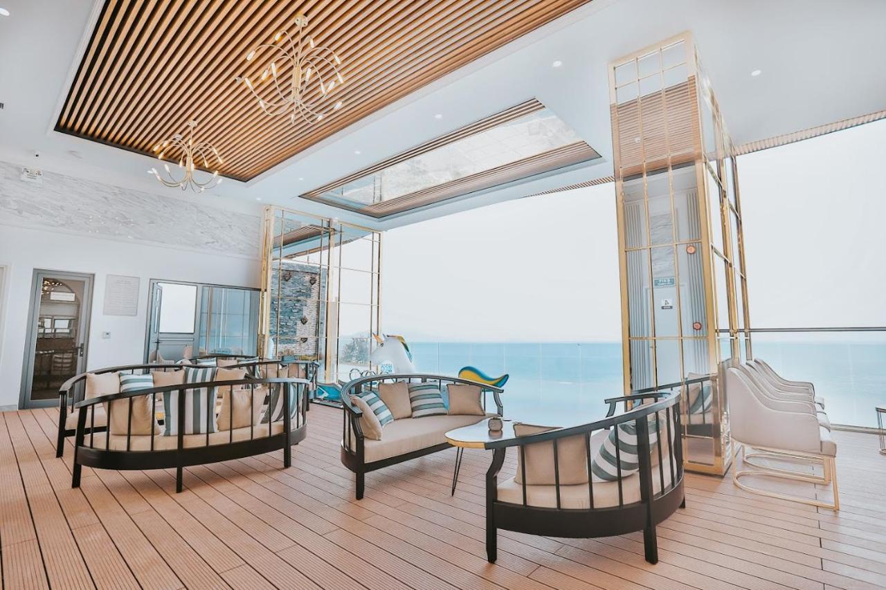 La Vague Hotel Nha Trang Exterior photo
