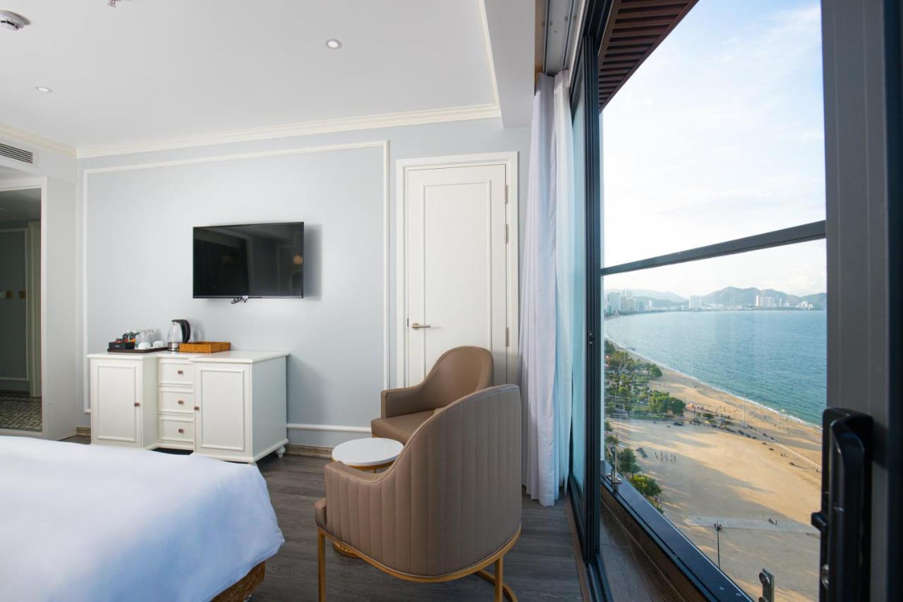 La Vague Hotel Nha Trang Exterior photo