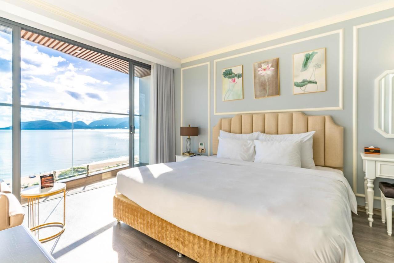 La Vague Hotel Nha Trang Exterior photo