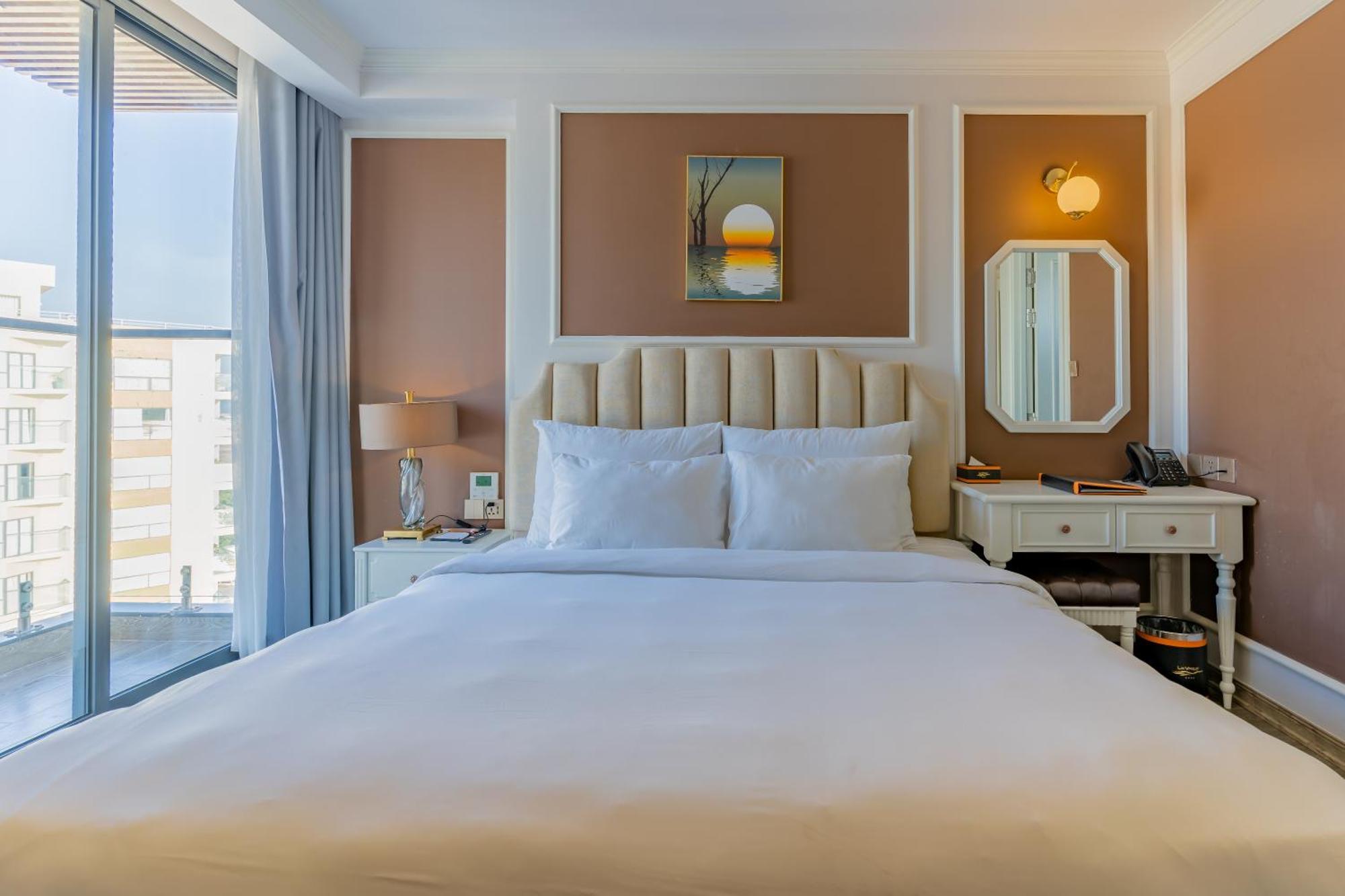La Vague Hotel Nha Trang Exterior photo