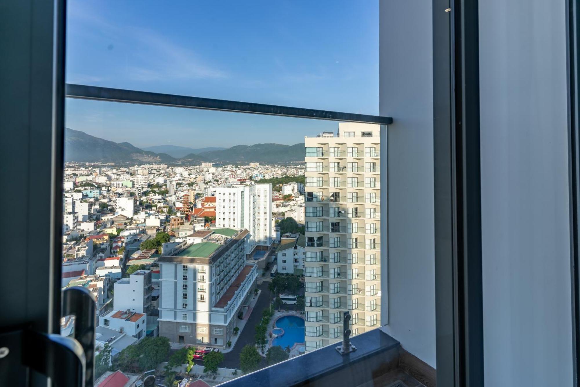 La Vague Hotel Nha Trang Exterior photo